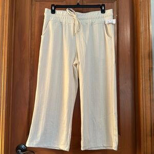 NWT Ebb & Flow Crop Pants